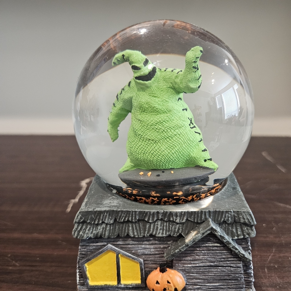 Nightmare Before Christmas Oogie Boogie Music Water Globe 2023 Halloween 30th